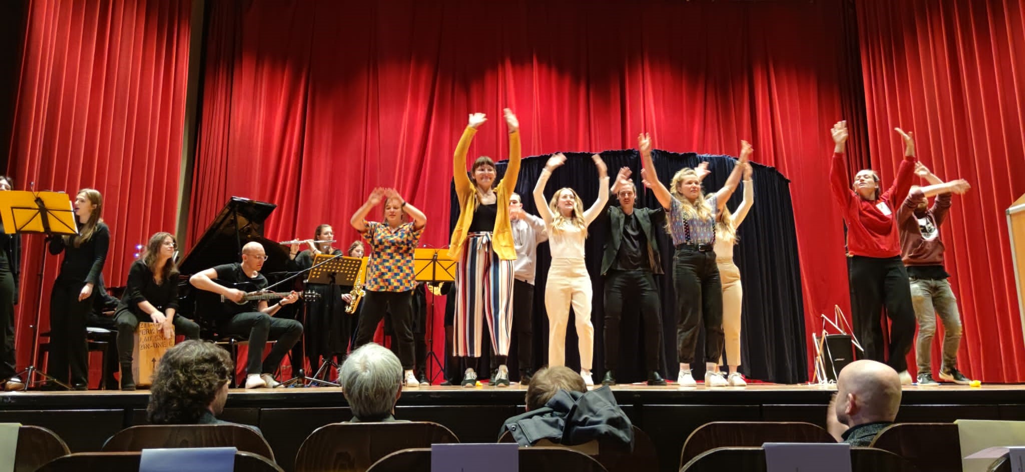 Theater4.jpg